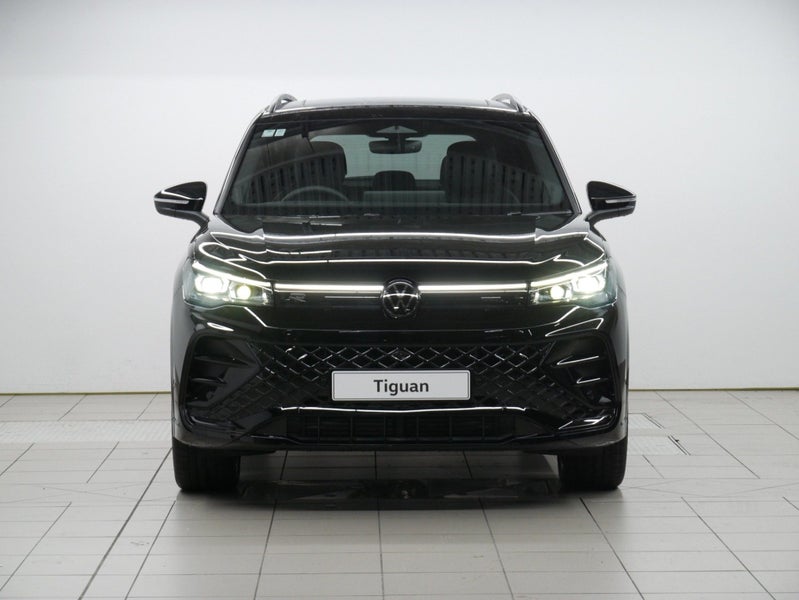 2026 Volkswagen Tiguan R-Line AWD image 2