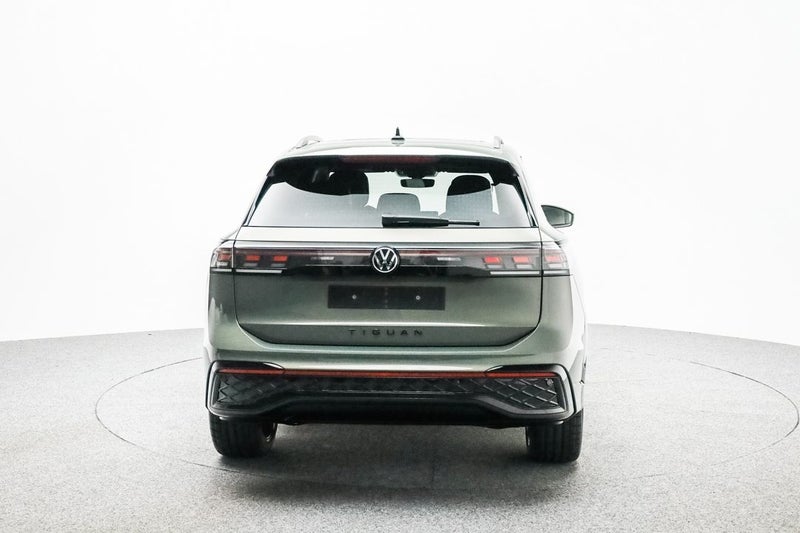 2026 Volkswagen Tiguan R-Line AWD image 5