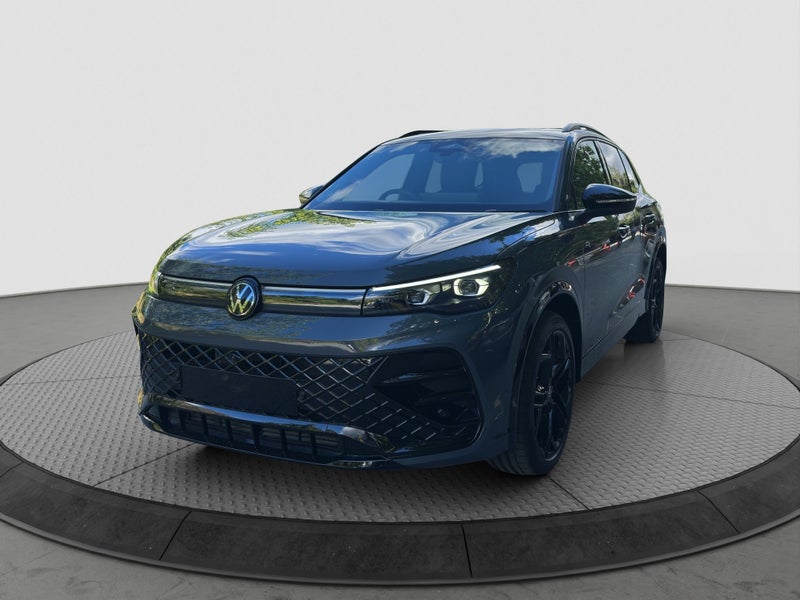 2026 Volkswagen Tiguan R-Line AWD image 5