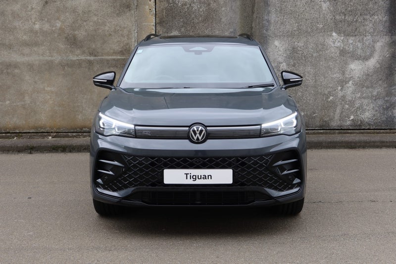 2026 Volkswagen Tiguan R-Line AWD Touring & Bla... image 5