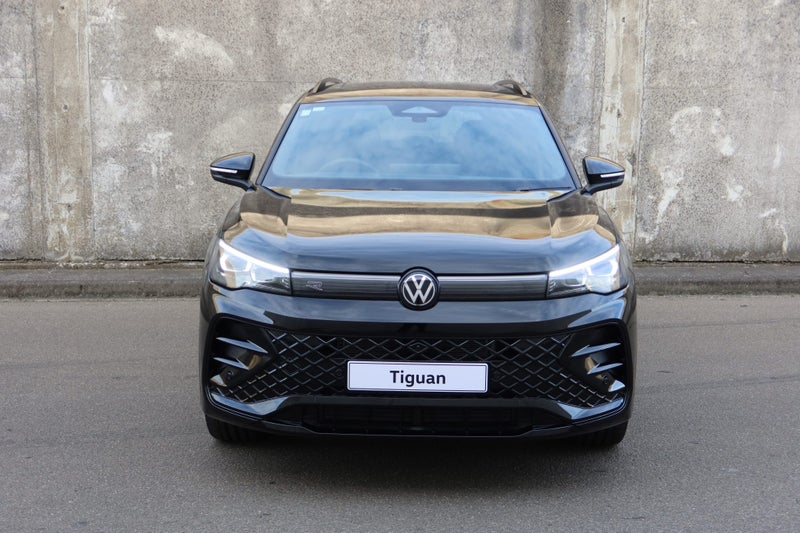 2026 Volkswagen Tiguan R-Line AWD Touring & Bla... image 5
