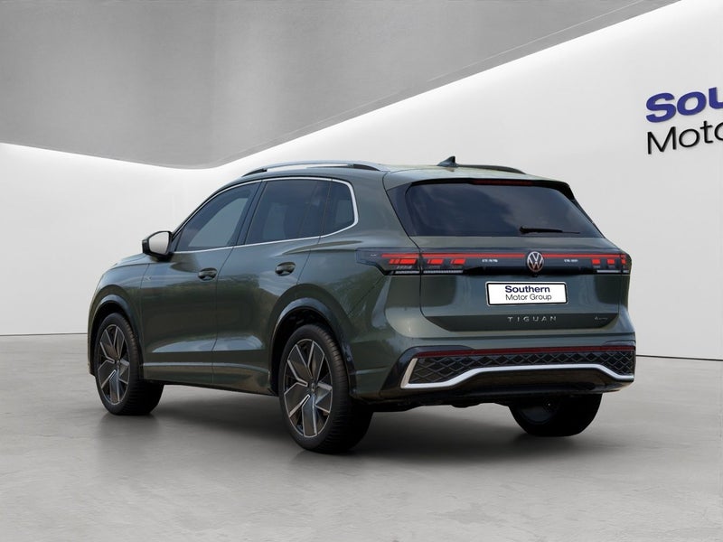 2026 Volkswagen Tiguan R-Line AWD Touring Package image 3