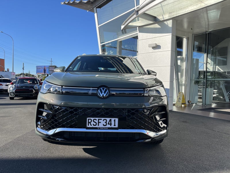 2026 Volkswagen Tiguan R-Line TSI 2.0T/4Wd image 2