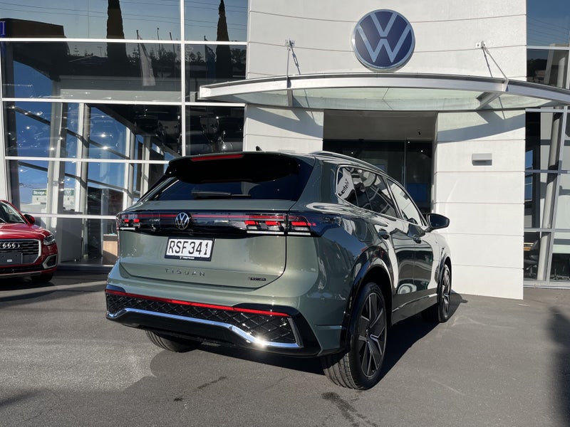 2026 Volkswagen Tiguan R-Line TSI 2.0T/4Wd image 4