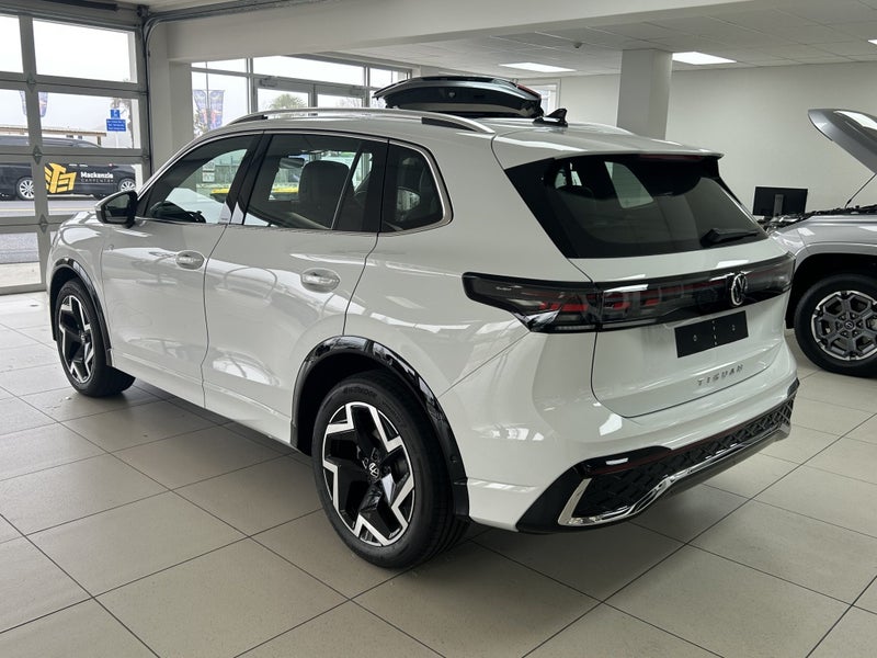 2026 Volkswagen Tiguan TSI R-Line image 5