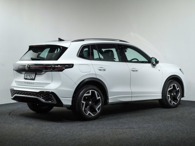 2026 Volkswagen Tiguan Tsi R Line Touring 2WD image 5