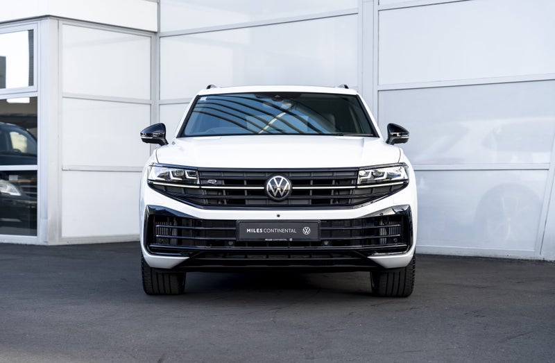 2026 Volkswagen Touareg R Petrol Turbo PHEV 340... image 3