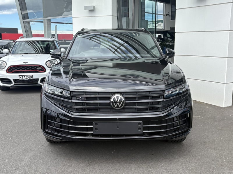 2026 Volkswagen Touareg R PHEV 340kW image 2