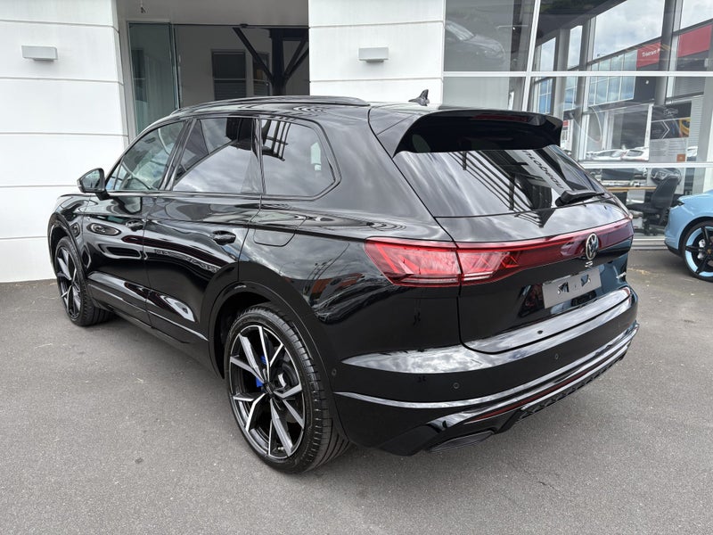 2026 Volkswagen Touareg R PHEV 340kW image 4