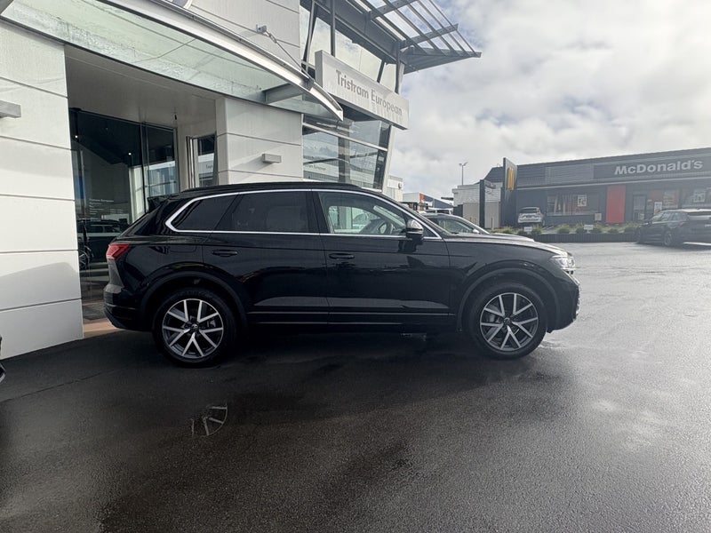 2026 Volkswagen Touareg TDI V6 170kw image 3