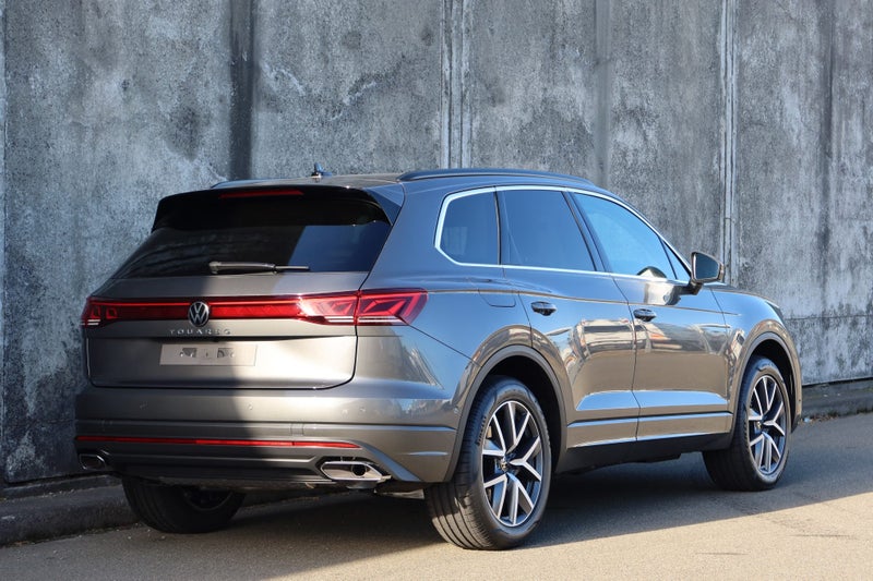 2026 Volkswagen Touareg V6 TDI image 3