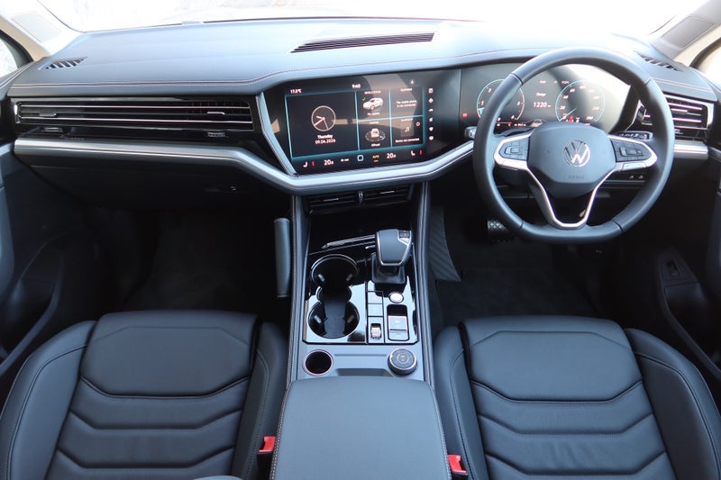 2026 Volkswagen Touareg V6 TDI image 5