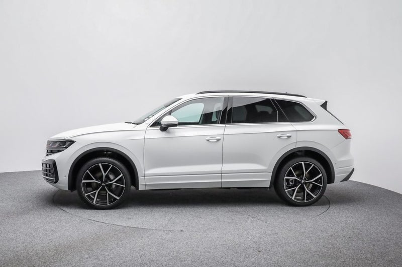 2026 Volkswagen Touareg V6 TDI image 5