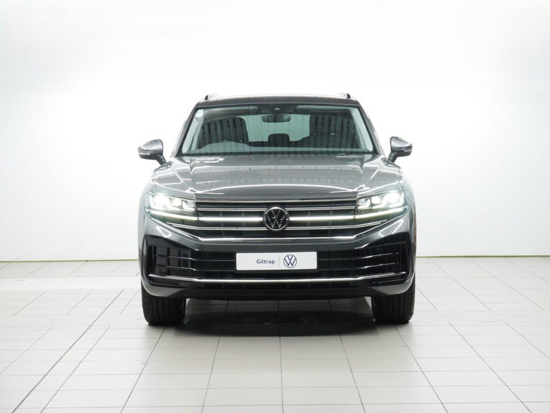 2026 Volkswagen Touareg V6 TDI image 2