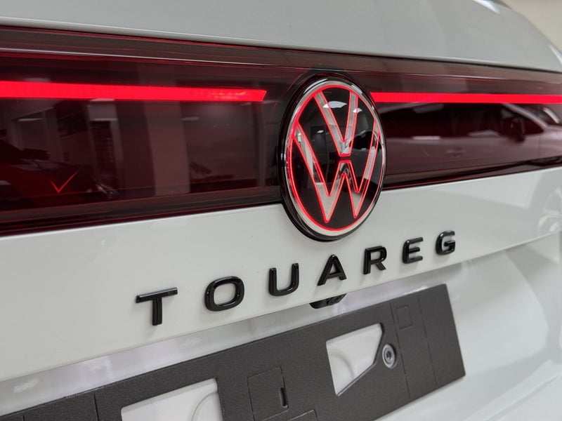 2026 Volkswagen Touareg V6s R-Line 210Kw Tdi image 5