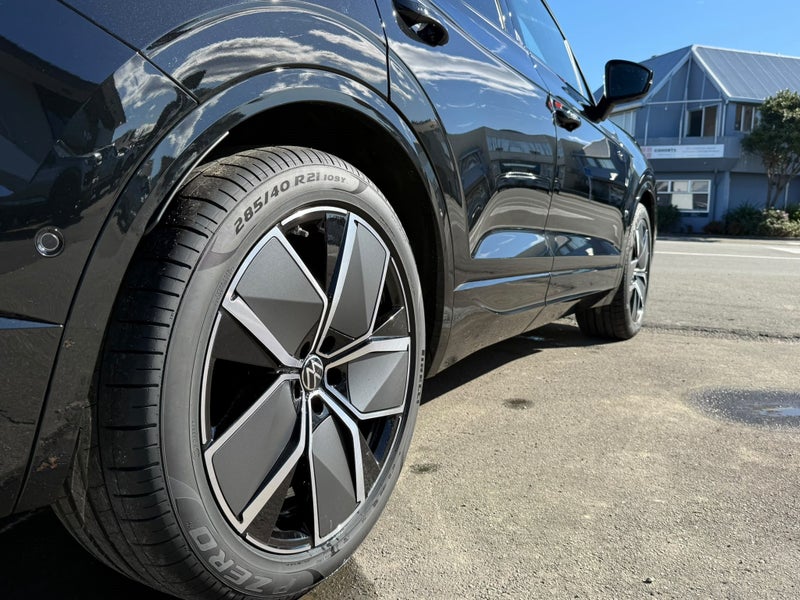 2026 Volkswagen Touareg V6S R-LINE 210kW TDI -... image 5