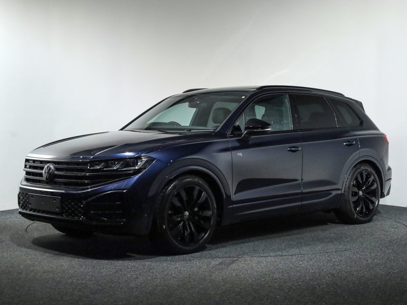 2026 Volkswagen Touareg V6s R-Line Final Editio... image 3