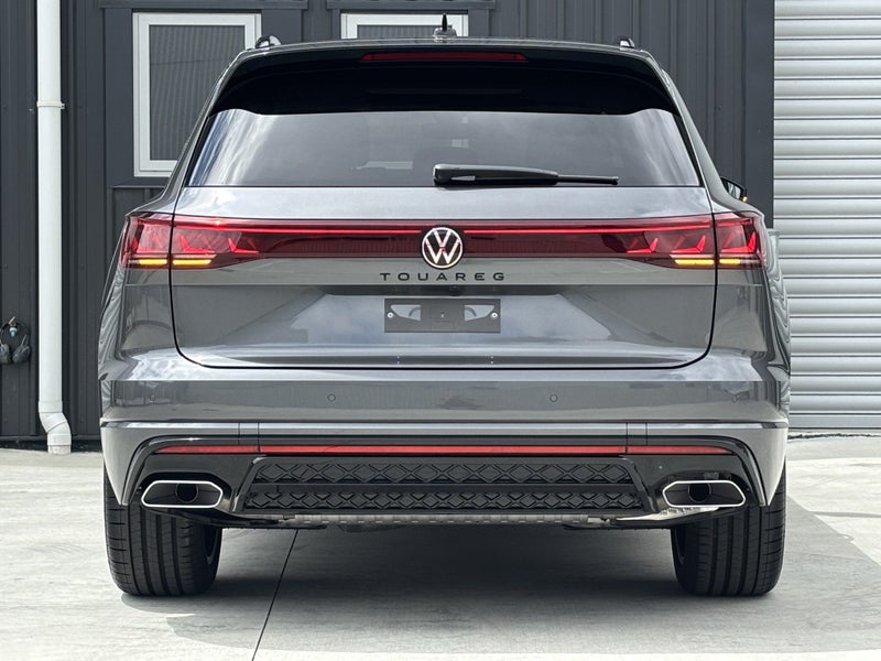 2026 Volkswagen Touareg V6S R-Line TDI image 5