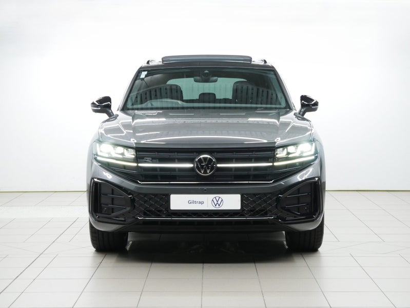 2026 Volkswagen Touareg V6S R-Line TDI image 2