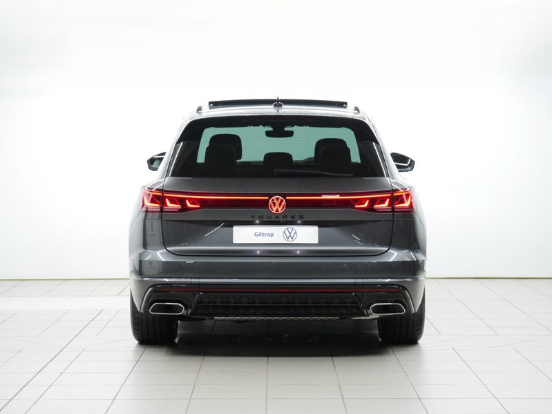 2026 Volkswagen Touareg V6S R-Line TDI image 4