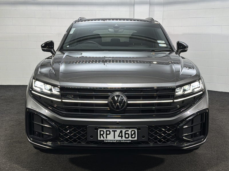 2026 Volkswagen Touareg V6S TDI R-LINE image 4