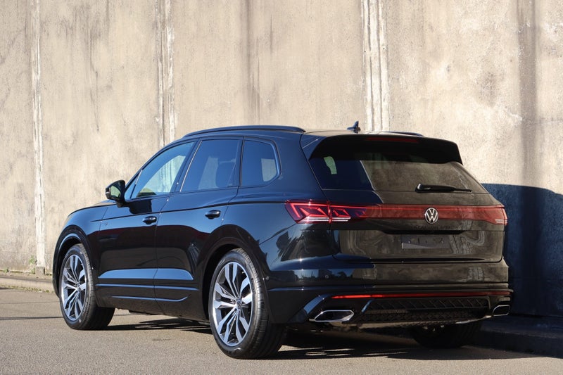 2026 Volkswagen Touareg V6S TDI R-Line image 4