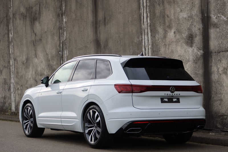 2026 Volkswagen Touareg V6S TDI R-Line image 5