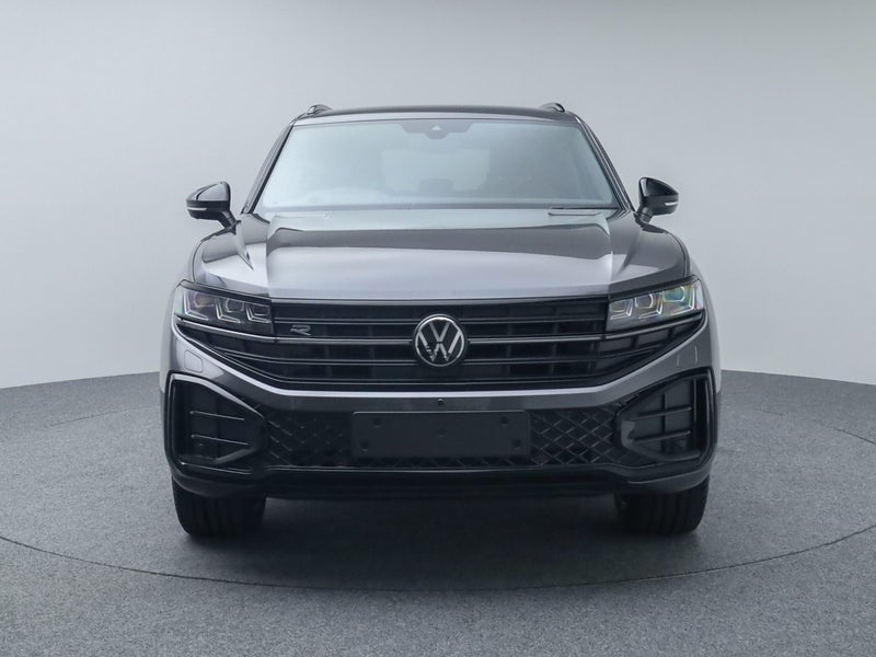 2026 Volkswagen Touareg V6S TDI R-Line Final Ed... image 4