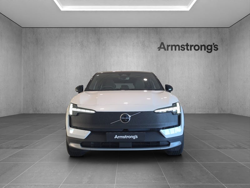 2026 Volvo EX30 Cross Country Ultra image 2