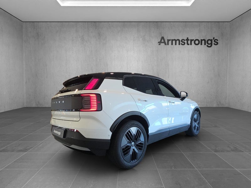 2026 Volvo EX30 Cross Country Ultra image 4