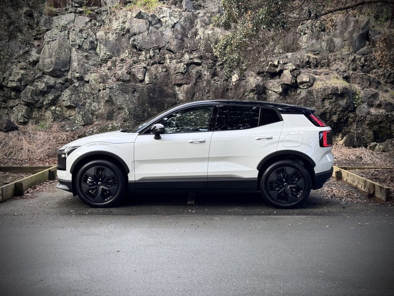 2026 Volvo EX30 Cross Country Ultra Twin Motor... image 5