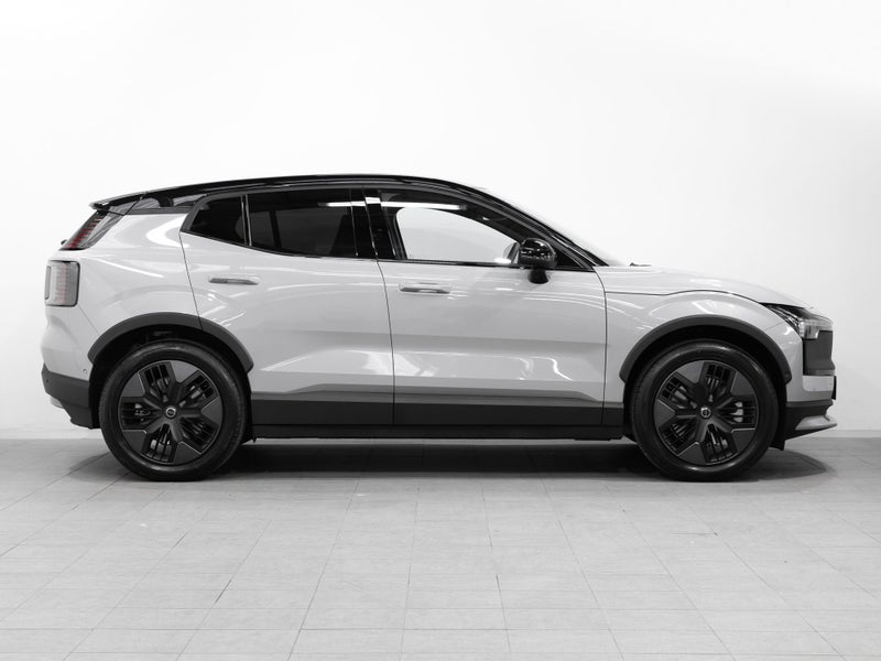 2026 Volvo EX30 Cross Country Ultra Twin Motor... image 3