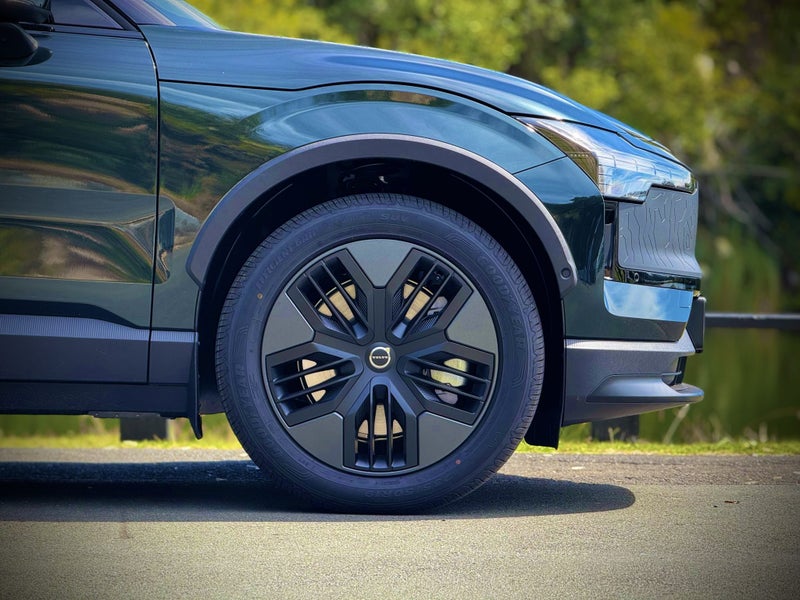 2026 Volvo EX30 Cross Country Ultra Twin Motor... image 2
