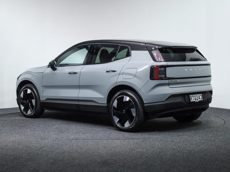 2026 Volvo EX30 SMER ULTRA BEV image 2