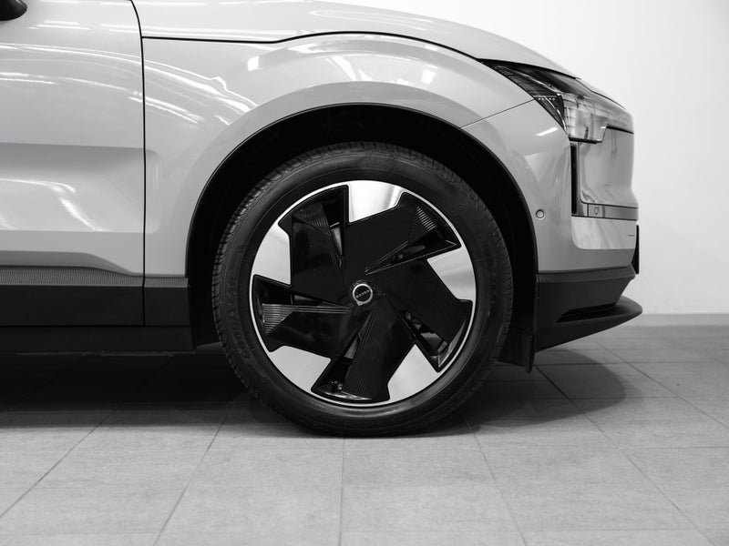 2026 Volvo EX30 Ultra 69Kwh/Ev/At image 4
