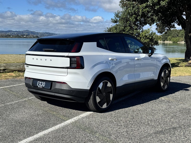 2026 Volvo EX30 Ultra Single Motor Extended Ran... image 3