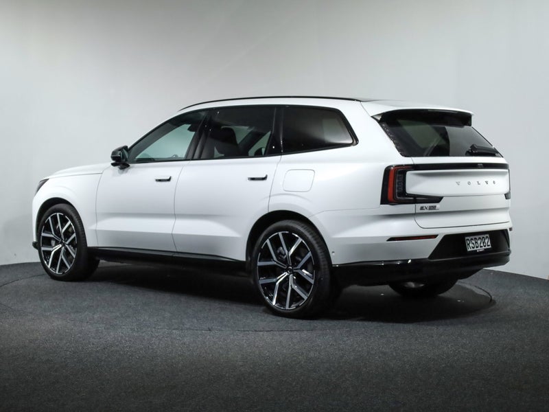 2026 Volvo EX90 ULTRA TMP 106KWH/EV image 2
