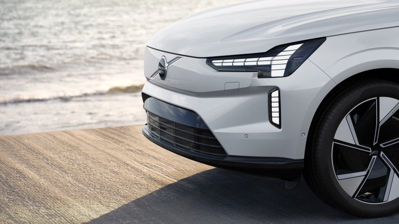 2026 Volvo EX90 Ultra Twin Motor Performance image 2
