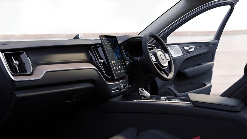 2026 Volvo XC60 T8 Ultra Plug-in Hybrid image 5