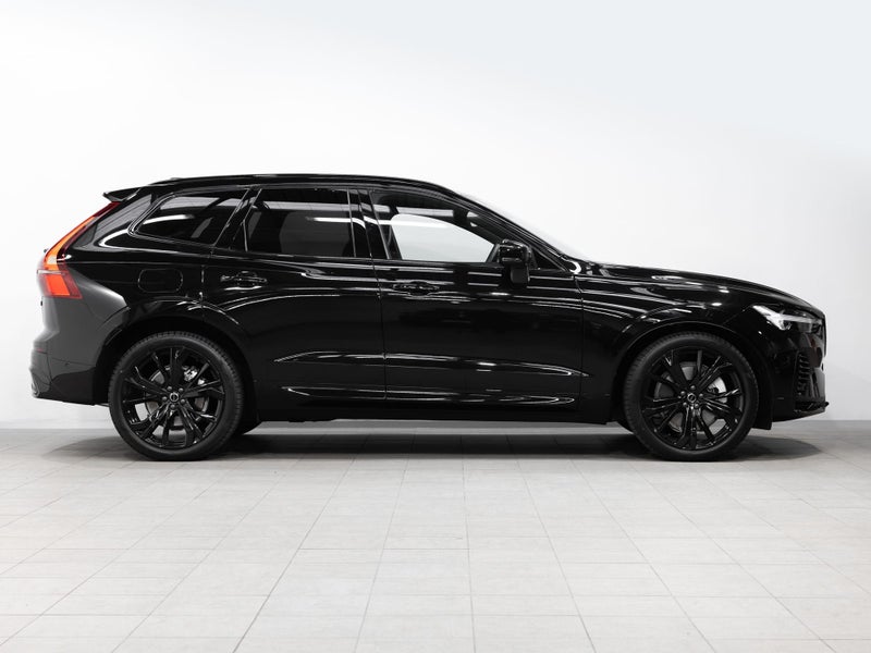 2026 Volvo XC60 T8 Ultra Plug-in-hybrid 4WD image 2