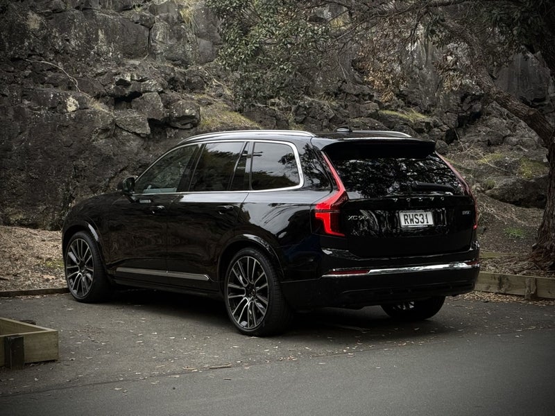 2026 Volvo XC90 B5 AWD Ultra Bright image 4