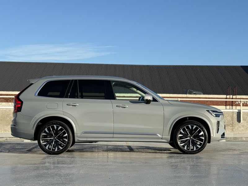 2026 Volvo XC90 B5 Ultra Bright image 5