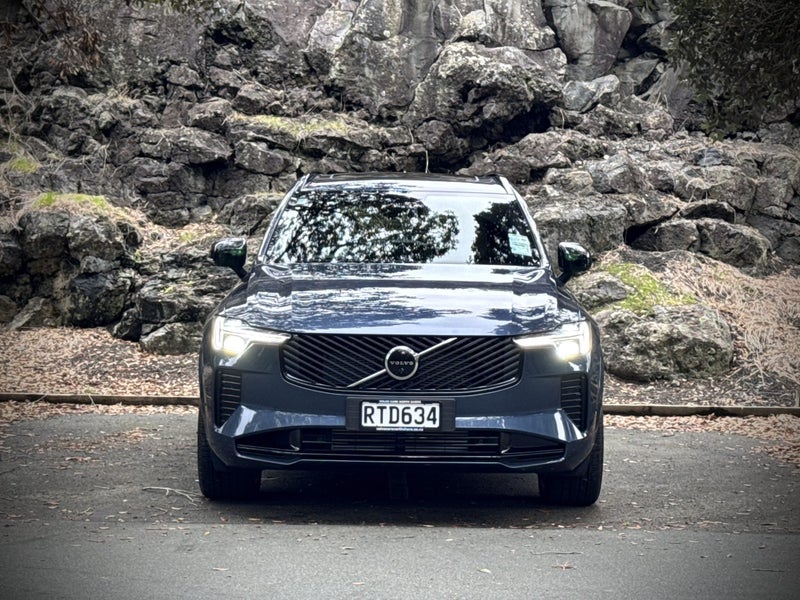 2026 Volvo XC90 T8 Ultra Plug-in Hybrid image 2