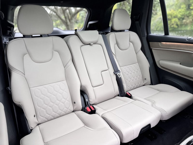 2026 Volvo XC90 T8 Ultra Plug-in Hybrid image 5