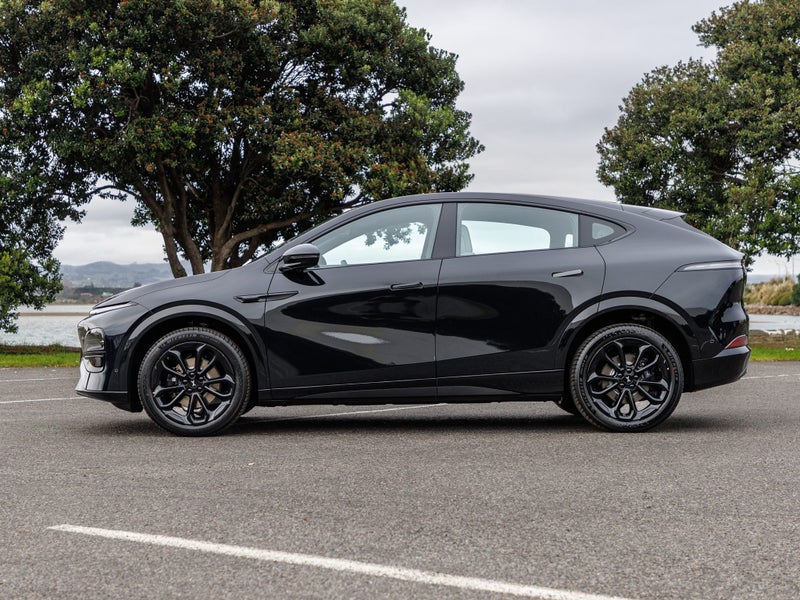 2026 XPENG G6 AWD LONG RANGE PERFORMANCE BLACK... image 4