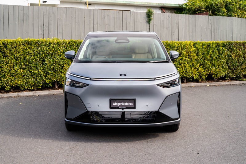2026 XPENG X9 AWD Performance Long Range image 4