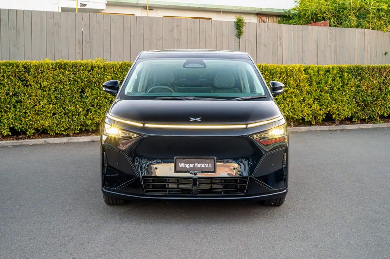 2026 XPENG X9 FWD Standard Range image 4