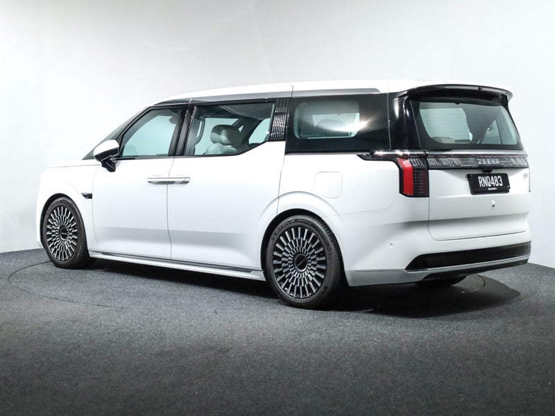 2026 Zeekr 009 6-Seat AWD 116kwh image 5