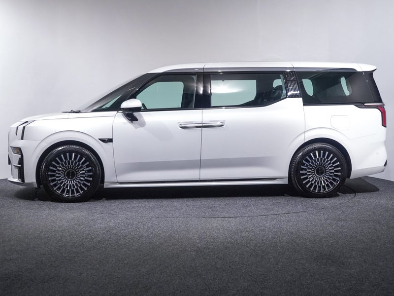 2026 Zeekr 009 7 Seat AWD 116kwh image 4