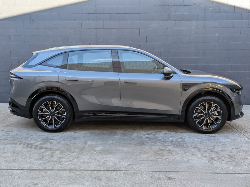 2026 Zeekr 7X Long Range RWD image 3